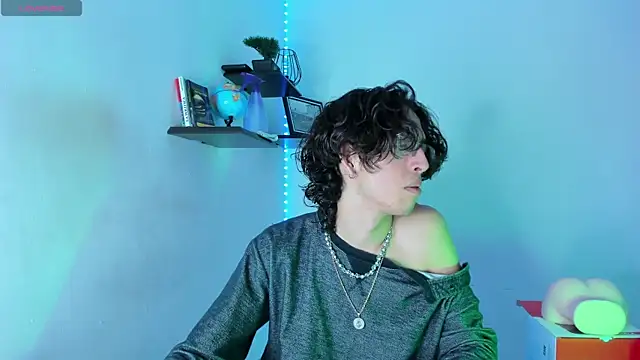 Snapshot of manu_vera chatting on October 23, 2025, 4:34 am manu vera online show from October 23, 2025, 4:34 am