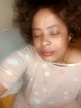 Snapshot of 2Sweetysmile chatting on October 1, 2025, 8:59 pm 2Sweetysmile online show from October 1, 2025, 8:59 pm