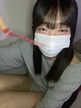 Snapshot of pantumieteruyo chatting on December 15, 2024, 2:16 pm pantumieteruyo online show from December 15, 2024, 2:16 pm