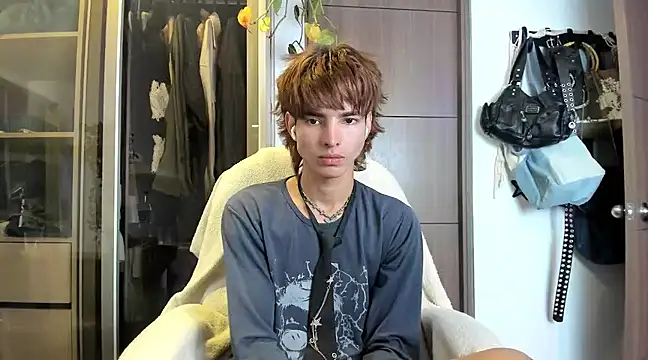 santy-kitty online show from January 25, 2025, 1:10 am