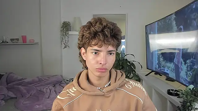 santy-kitty online show from November 22, 2025, 4:00 am