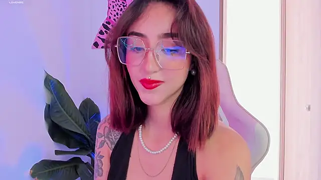 MelodieRoy online show from February 10, 2025, 8:00 pm