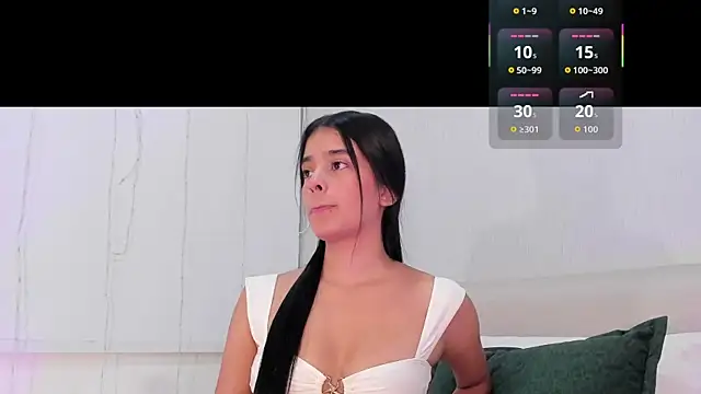 Snapshot of Isaa_Queen chatting on October 17, 2025, 7:38 pm Isaa Queen online show from October 17, 2025, 7:38 pm