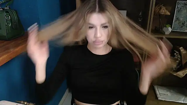 Snapshot of Your_Jessy chatting on March 7, 2025, 2:12 pm Your Jessy online show from March 7, 2025, 2:12 pm