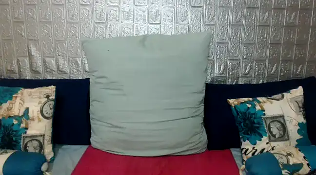 DiamondLuv29 online show from January 24, 2025, 3:22 am