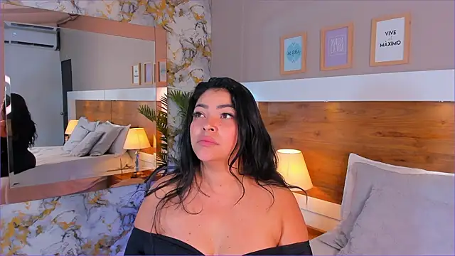 EmaBakker online show from February 1, 2026, 6:23 am