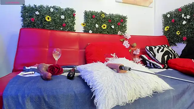 Venus R0se online show from December 1, 2024, 7:47 pm