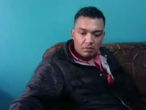 TUMORENO1 online show from February 17, 2025, 7:42 pm