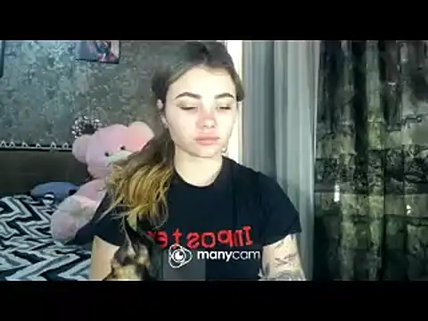 Snapshot of BonnyShy chatting on February 19, 2025, 11:28 am BonnyShy online show from February 19, 2025, 11:28 am