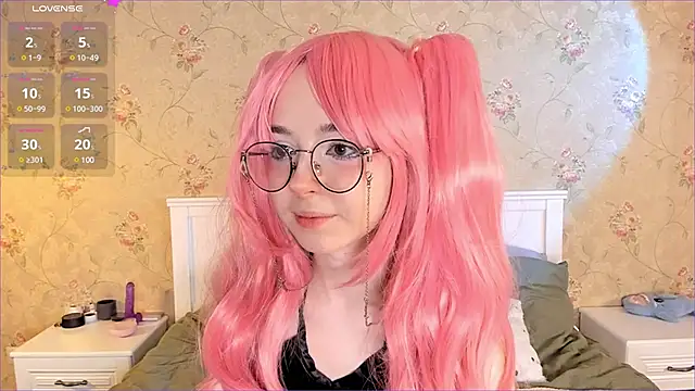 Snapshot of Nora_Failure chatting on December 4, 2024, 12:03 pm Nora Failure online show from December 4, 2024, 12:03 pm