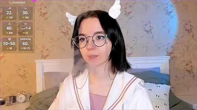 Snapshot of Nora_Failure chatting on December 10, 2024, 7:26 am Nora Failure online show from December 10, 2024, 7:26 am