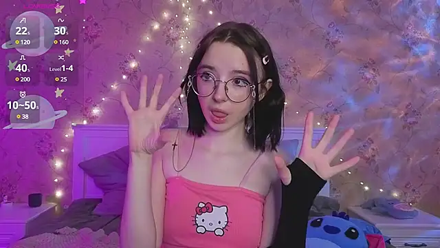 Snapshot of Nora_Failure chatting on February 3, 2025, 10:58 am Nora Failure online show from February 3, 2025, 10:58 am