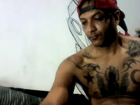 Snapshot of Daretodeviate chatting on September 16, 2025, 2:01 am Daretodeviate online show from September 16, 2025, 2:01 am