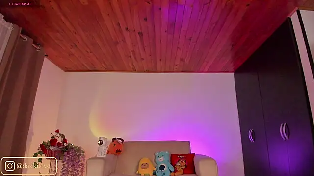 DAKOTA LOVEE online show from March 7, 2026, 6:21 am