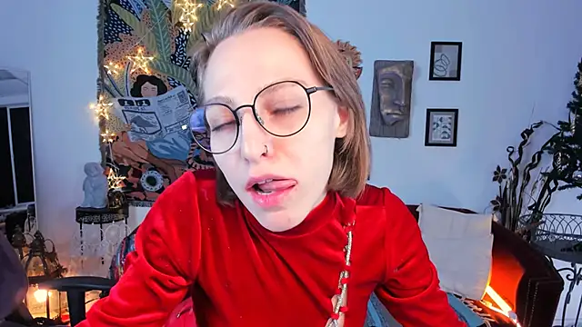 Snapshot of AphexQueen chatting on December 26, 2024, 6:22 pm AphexQueen online show from December 26, 2024, 6:22 pm