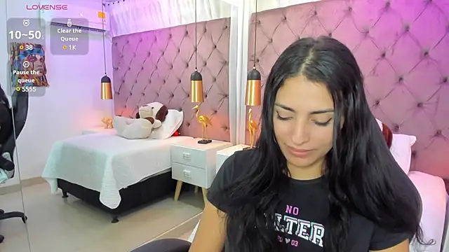 Snapshot of GISELA_RODRIGUEZ chatting on January 15, 2025, 11:21 am GISELA RODRIGUEZ online show from January 15, 2025, 11:21 am