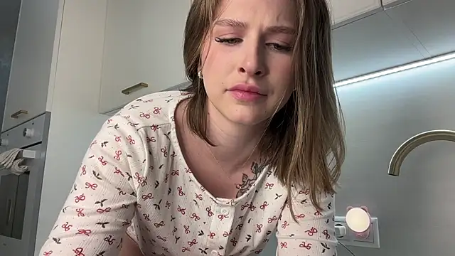 Snapshot of Scarlett_Florence chatting on March 5, 2025, 7:38 pm Scarlett Florence online show from March 5, 2025, 7:38 pm