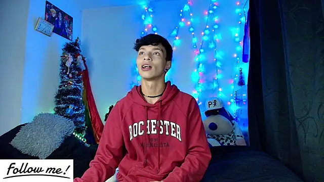 twink sebas  online show from January 1, 2025, 8:02 am