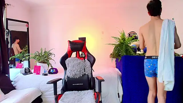 twink sebas  online show from October 11, 2025, 7:12 pm