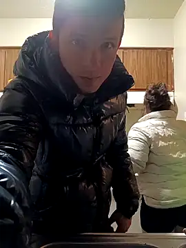 Snapshot of thebest20000 chatting on January 22, 2025, 10:37 pm thebest20000 online show from January 22, 2025, 10:37 pm