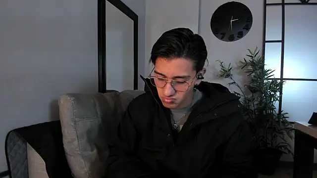 Snapshot of Andy_Joy_ chatting on October 17, 2025, 10:29 am Andy Joy online show from October 17, 2025, 10:29 am