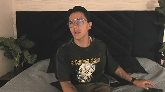 Snapshot of Andy_Joy_ chatting on October 27, 2025, 11:36 am Andy Joy online show from October 27, 2025, 11:36 am