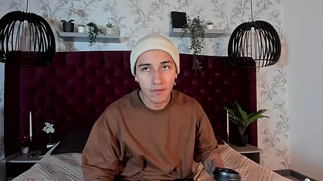 Andy Joy  online show from November 18, 2025, 11:14 am