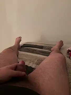 junior49280 online show from October 29, 2025, 6:31 pm