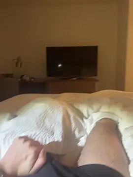 INboy95 online show from December 3, 2025, 3:47 am