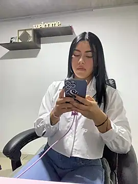 emily 22x online show from March 18, 2025, 12:16 am