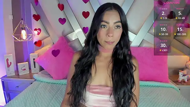 Snapshot of Amber_villalobos_ chatting on February 17, 2026, 3:58 am Amber villalobos online show from February 17, 2026, 3:58 am