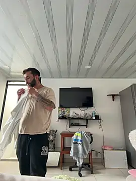 Snapshot of openmind_boy chatting on February 16, 2026, 3:41 pm openmind boy online show from February 16, 2026, 3:41 pm