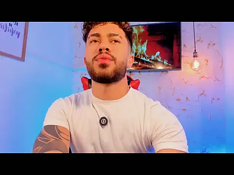 Snapshot of rikkostuff chatting on October 21, 2025, 1:56 pm rikkostuff online show from October 21, 2025, 1:56 pm