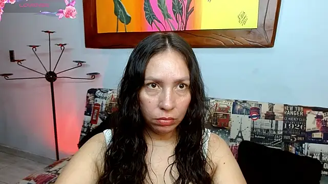 Snapshot of naihroby chatting on September 27, 2025, 8:58 pm naihroby online show from September 27, 2025, 8:58 pm