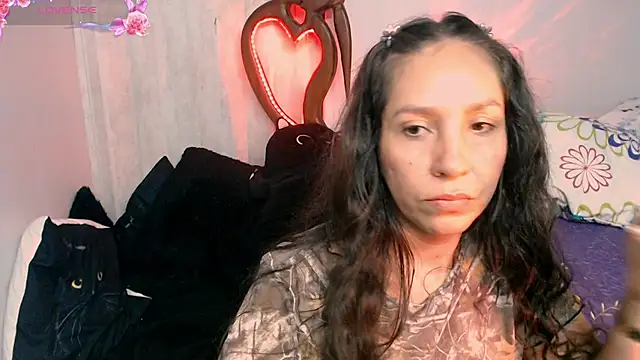 naihroby online show from June 8, 2026, 5:19 am