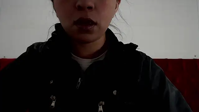 CarolineBrunx online show from February 5, 2025, 3:34 am