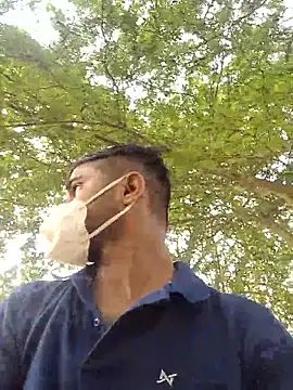 Ishan003 online show from May 17, 2026, 1:03 am