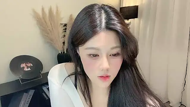 Snapshot of Strawberrybabyy1 chatting on March 18, 2025, 2:48 pm Strawberrybabyy1 online show from March 18, 2025, 2:48 pm