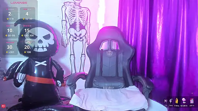 Snapshot of jonson- chatting on October 19, 2025, 7:36 pm jonson- online show from October 19, 2025, 7:36 pm