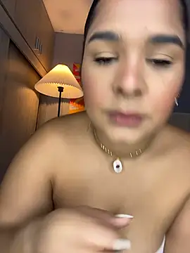 Snapshot of Shenoa1 chatting on October 31, 2025, 2:07 pm Shenoa1 online show from October 31, 2025, 2:07 pm