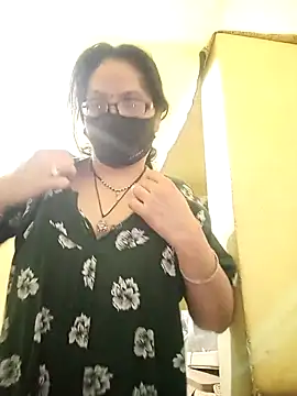 heenage online show from March 2, 2025, 2:21 pm