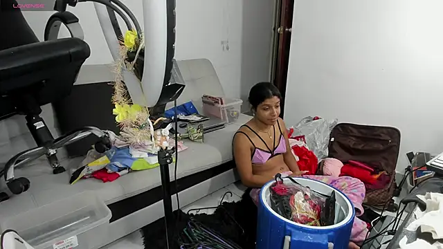 pocahontas lov20 online show from January 14, 2025, 7:17 am