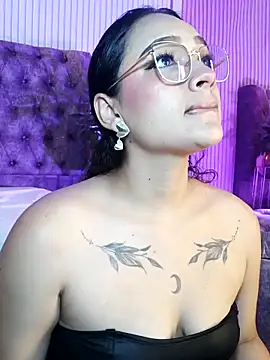 EMILYY FOXY online show from March 1, 2026, 11:45 am