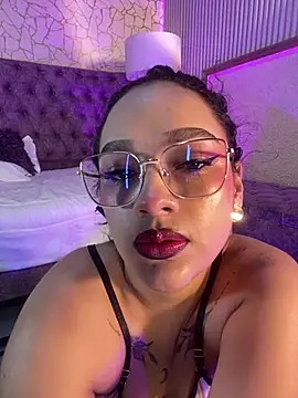 Snapshot of EMILYY_FOXY chatting on July 13, 2026, 6:55 pm EMILYY FOXY online show from July 13, 2026, 6:55 pm