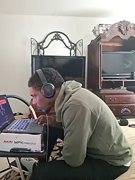 bigboytoy912 online show from July 19, 2026, 7:39 pm