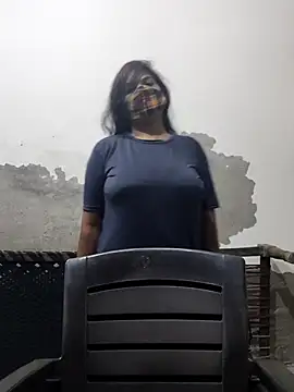 illay love online show from October 8, 2025, 4:37 pm