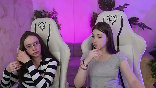 Snapshot of Beatrice_054 chatting on January 31, 2025, 8:12 pm Beatrice 054 online show from January 31, 2025, 8:12 pm