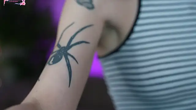 Snapshot of Beatrice_054 chatting on February 28, 2025, 9:15 am Beatrice 054 online show from February 28, 2025, 9:15 am