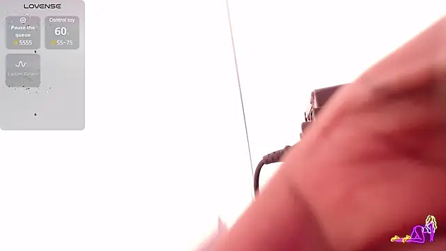 Nahomi-Hill online show from January 24, 2025, 8:00 pm