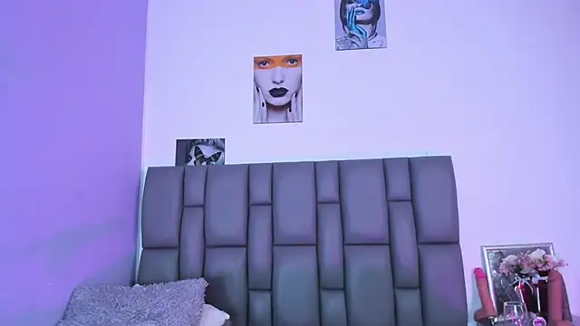 Snapshot of Sophia_Lemos chatting on March 7, 2025, 4:44 pm Sophia Lemos online show from March 7, 2025, 4:44 pm